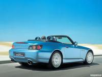  S 2000