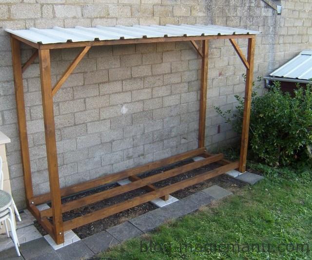 Blog de magicmanu : Aménagement de notre maison, Fabriquer un abri bois (Bûcher)