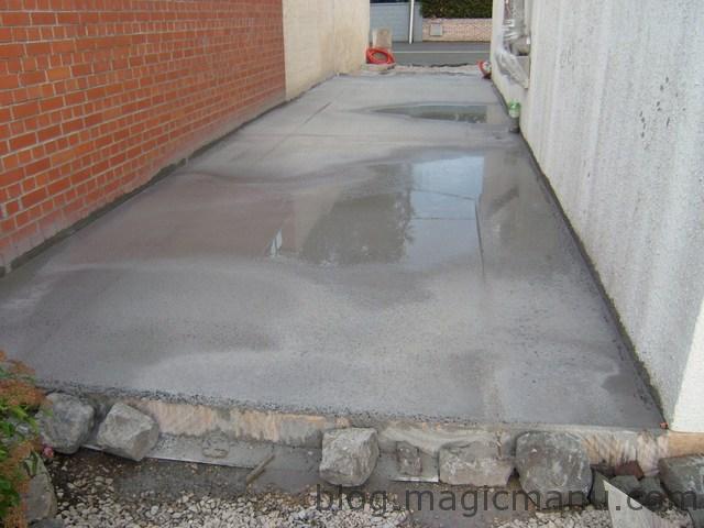 Blog de magicmanu : Aménagement de notre maison, Garage : coulage de la dalle béton