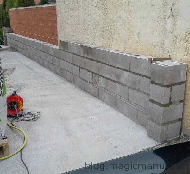 Blog de magicmanu : Aménagement de notre maison, Garage : les murs en parpaing