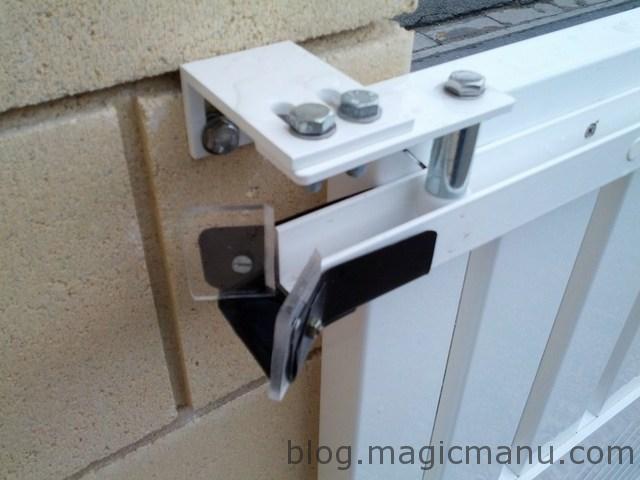 Blog de magicmanu : Aménagement de notre maison, Portail coulissant : la pose