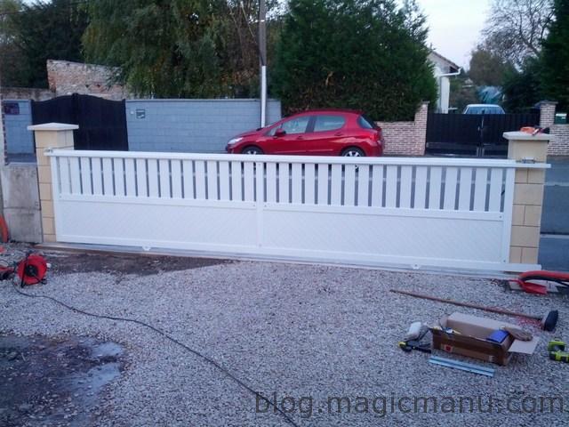Blog de magicmanu : Aménagement de notre maison, Portail coulissant : la pose