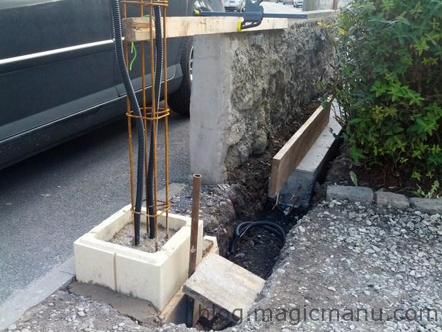 Blog de magicmanu : Aménagement de notre maison, Portail coulissant : les pilasses