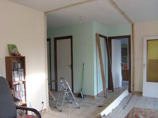 Blog de magicmanu :Aménagement de notre maison, Suppression d'un mur en placo pour agrandir la pièce