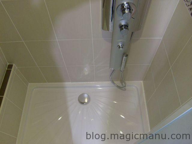 Blog de magicmanu : Aménagement de notre maison, Colonne de douche Hydromassante