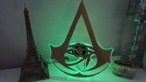 Lire la suite à propos de l’article Horloge à LED Assassin’s Creed