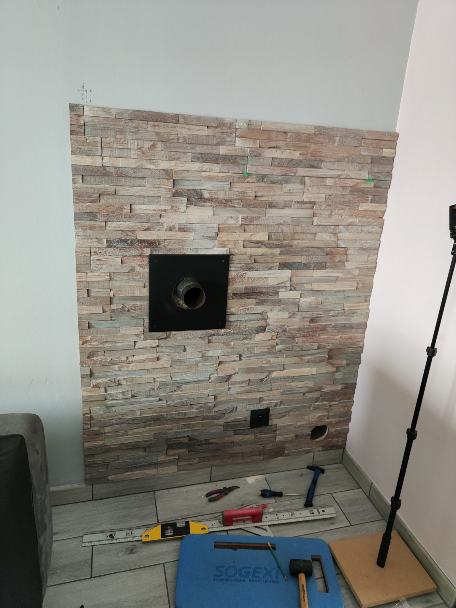 Comment poser des plaquettes de parement murales en bois derrière un — free download